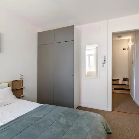 Rooftop In Alfama - Little Triplex Daire *