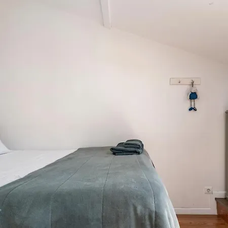 Daire Rooftop In Alfama - Little Triplex Lisboa