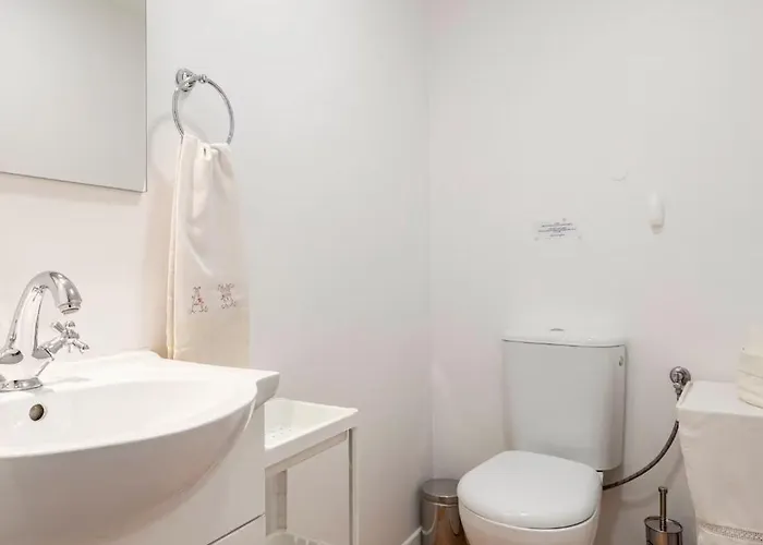 아파트 Rooftop In Alfama - Little Triplex 리스본