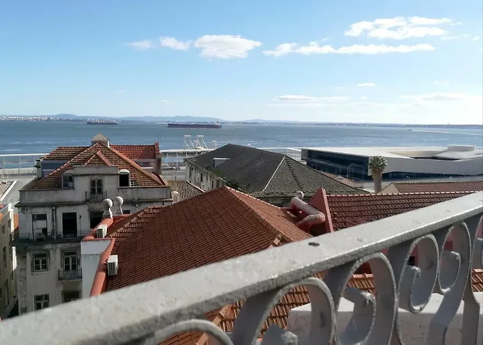 Διαμέρισμα Rooftop In Alfama - Little Triplex Lisboa