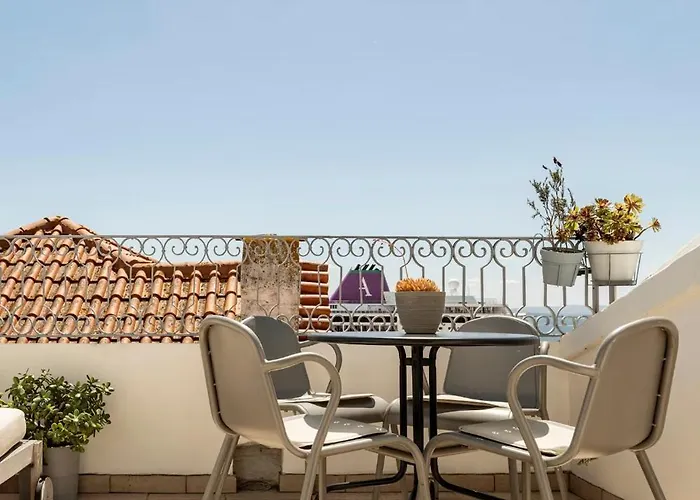 Apartment Rooftop In Alfama - Little Triplex