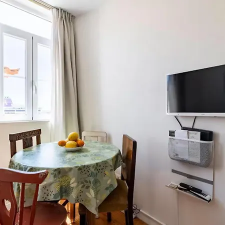 Rooftop In Alfama - Little Triplex Lisbona